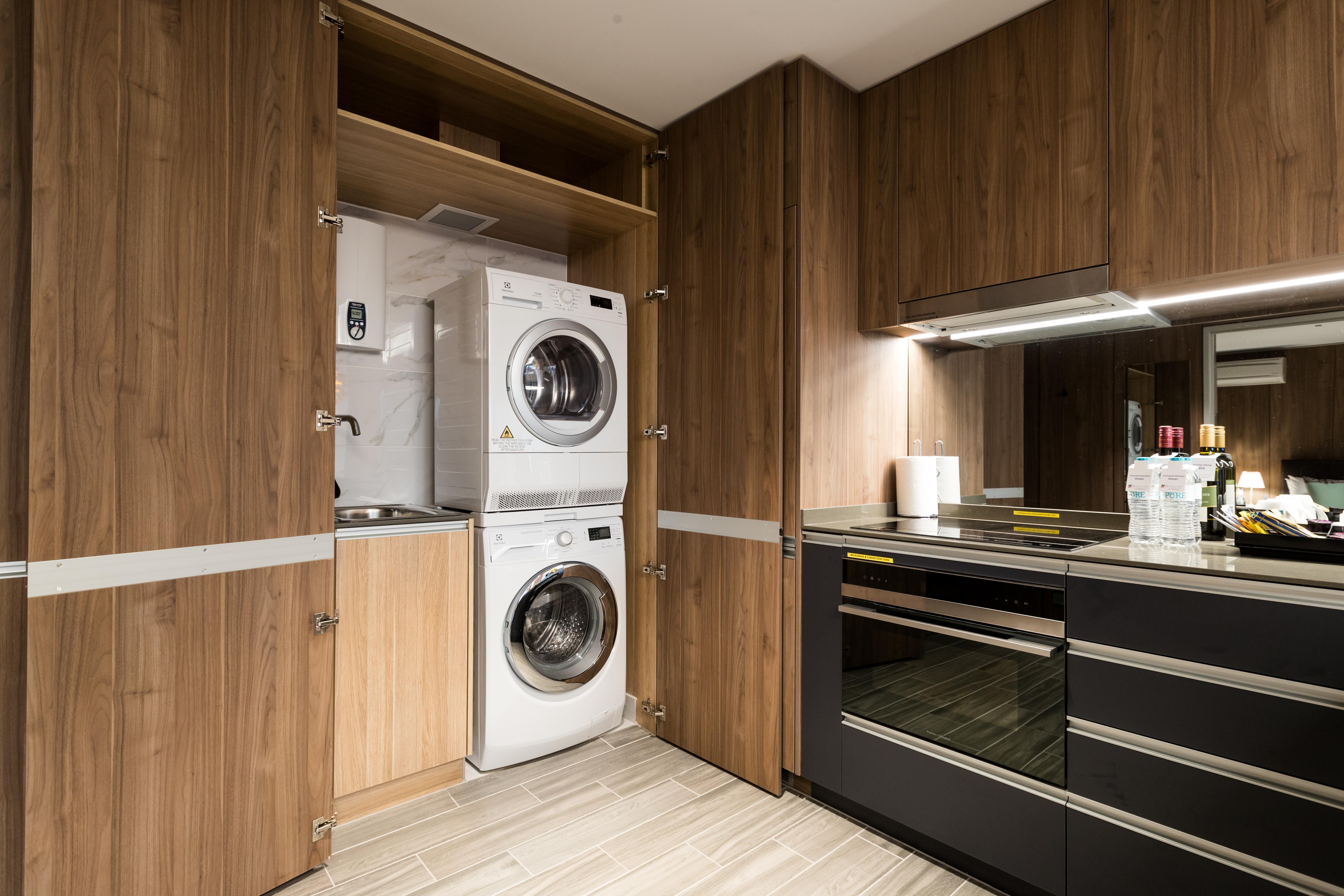The Branksome Hotel & Residences Sidney Exterior foto Laundry room