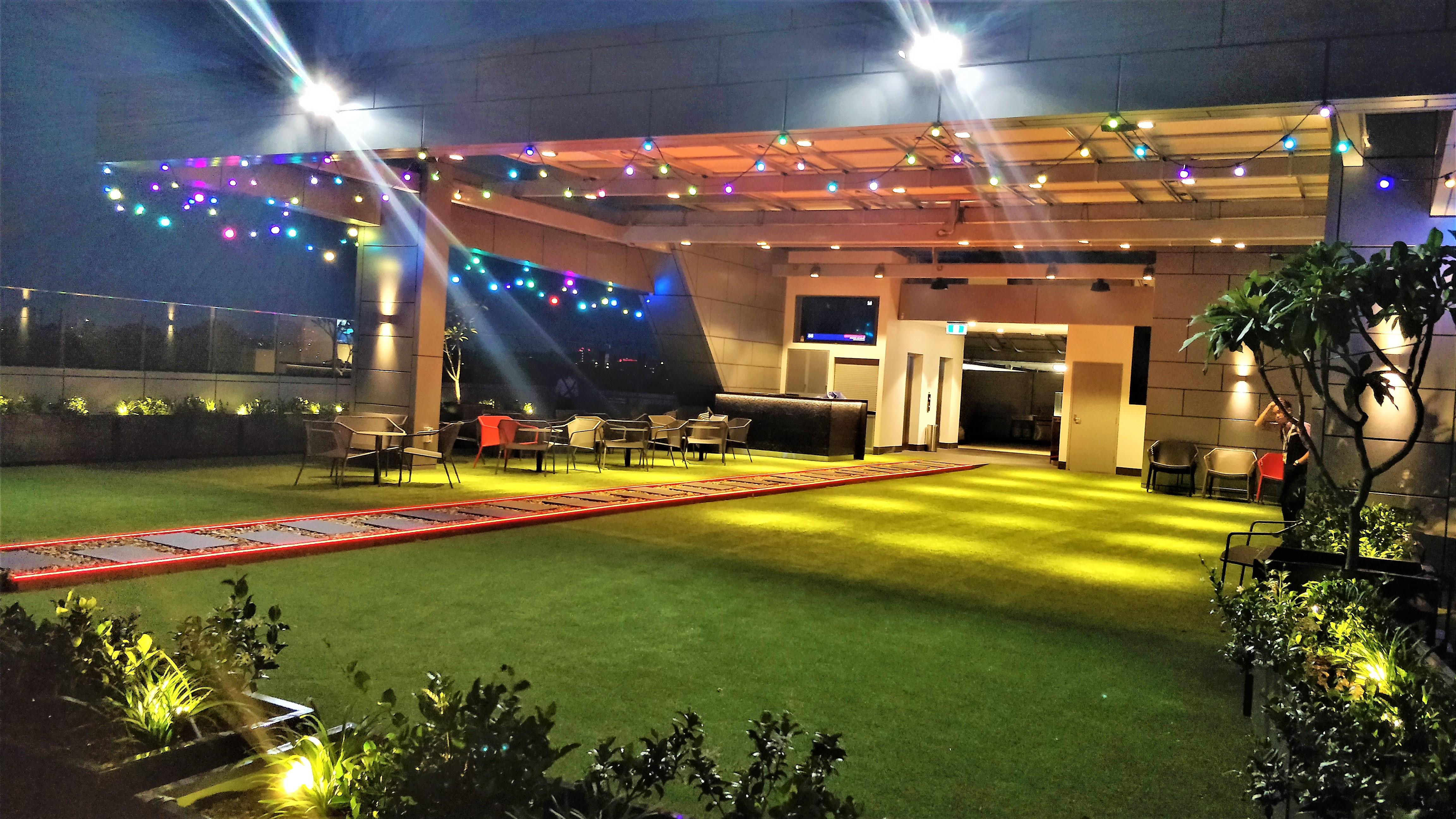 The Branksome Hotel & Residences Sidney Exterior foto The Sky Bar